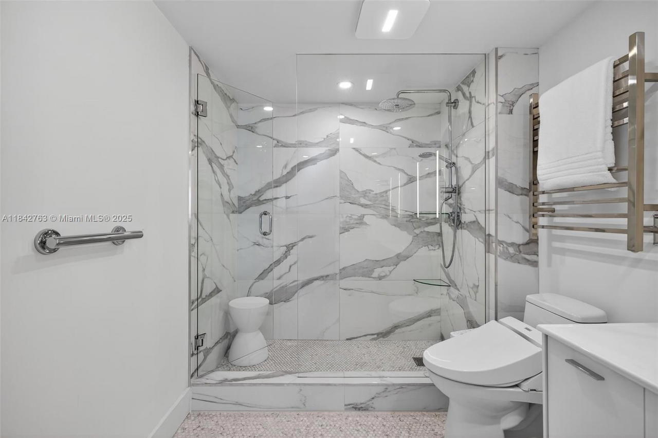 Real estate property located at 3000 Holiday Dr #1102, Broward, Maya Marca Condo, Fort Lauderdale, FL