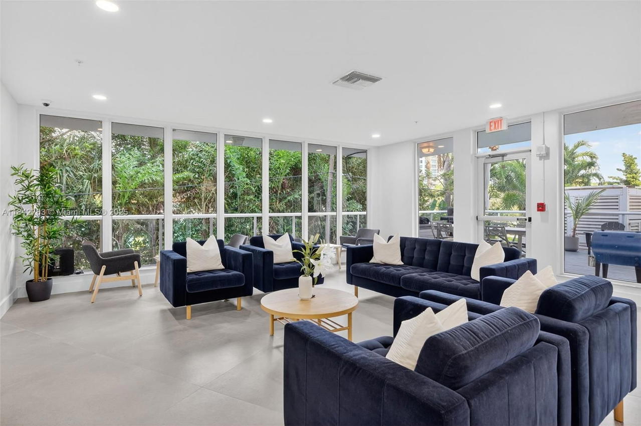 Real estate property located at 3000 Holiday Dr #1102, Broward, Maya Marca Condo, Fort Lauderdale, FL