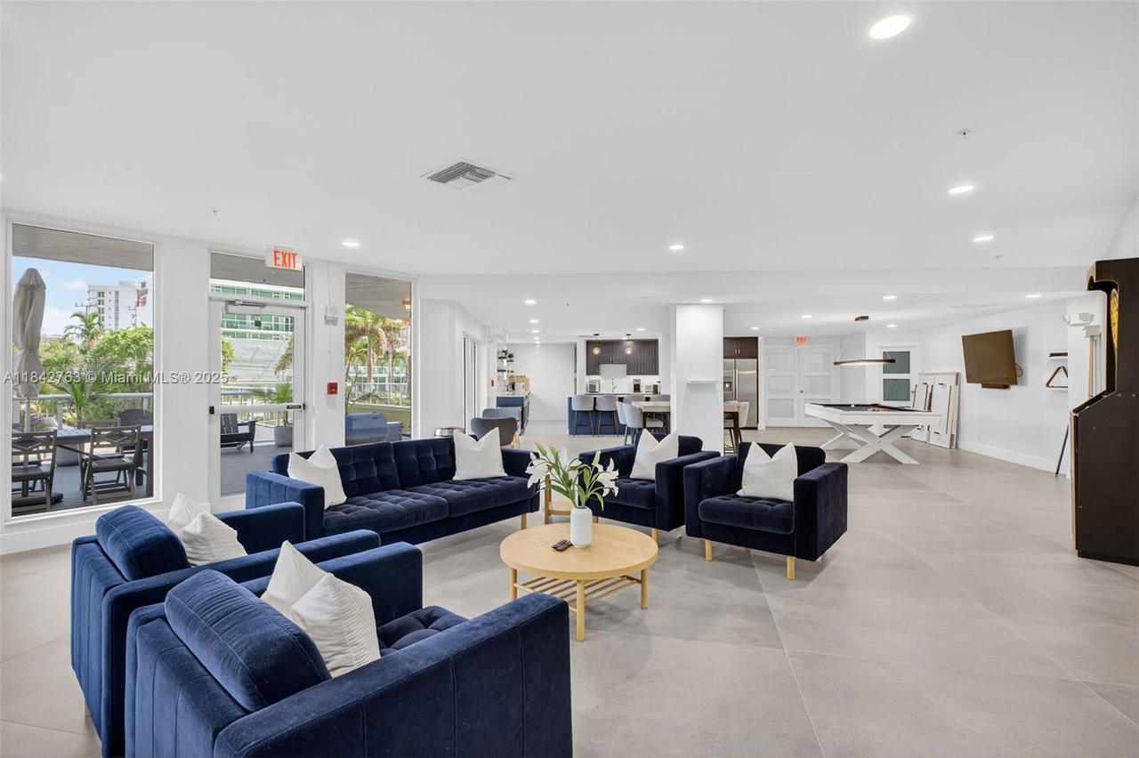 Real estate property located at 3000 Holiday Dr #1102, Broward, Maya Marca Condo, Fort Lauderdale, FL