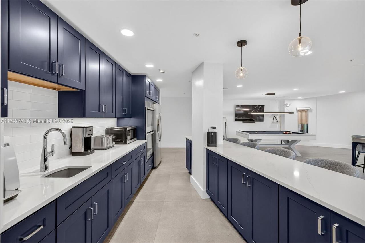Real estate property located at 3000 Holiday Dr #1102, Broward, Maya Marca Condo, Fort Lauderdale, FL