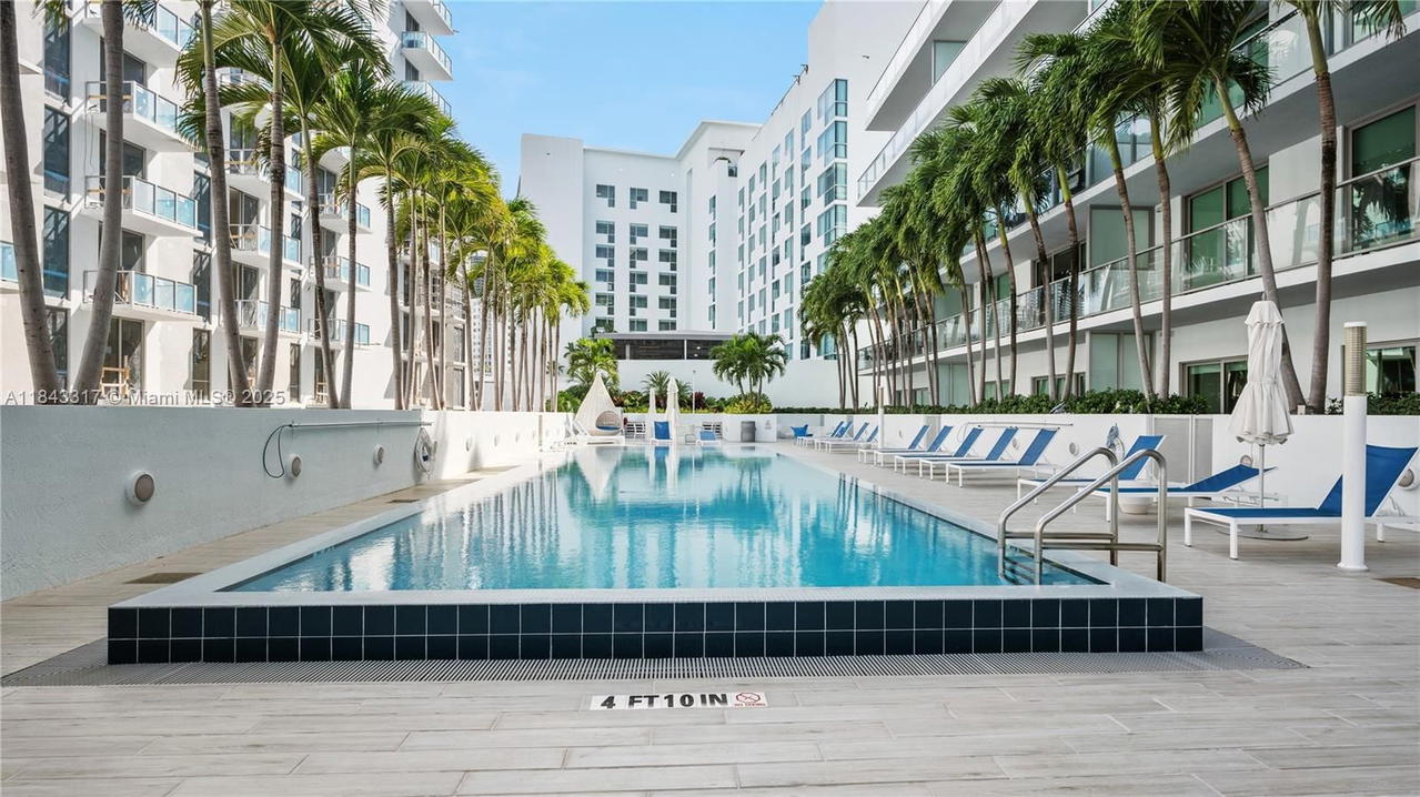 Real estate property located at 1600 1st Ave #1104, Miami-dade, Le Parc At Brickell Condo, Miami, FL