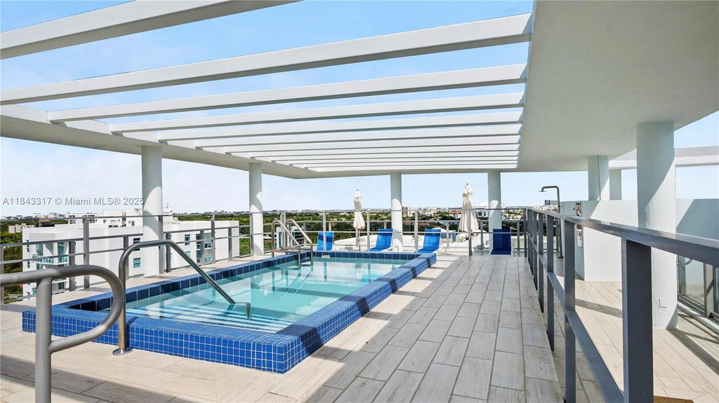 Real estate property located at 1600 1st Ave #1104, Miami-dade, Le Parc At Brickell Condo, Miami, FL