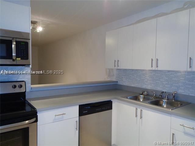 Real estate property located at 15205 6th Ave D212, Miami-dade, Ola Condo, Miami, FL