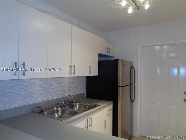 Real estate property located at 15205 6th Ave D212, Miami-dade, Ola Condo, Miami, FL
