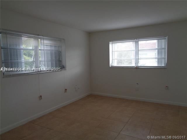 Real estate property located at 15205 6th Ave D212, Miami-dade, Ola Condo, Miami, FL