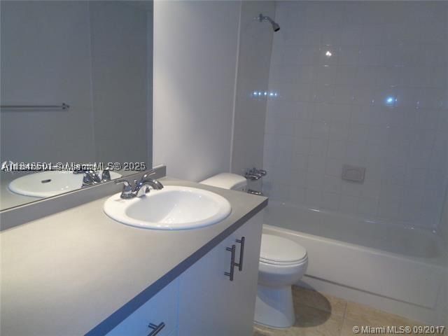 Real estate property located at 15205 6th Ave D212, Miami-dade, Ola Condo, Miami, FL