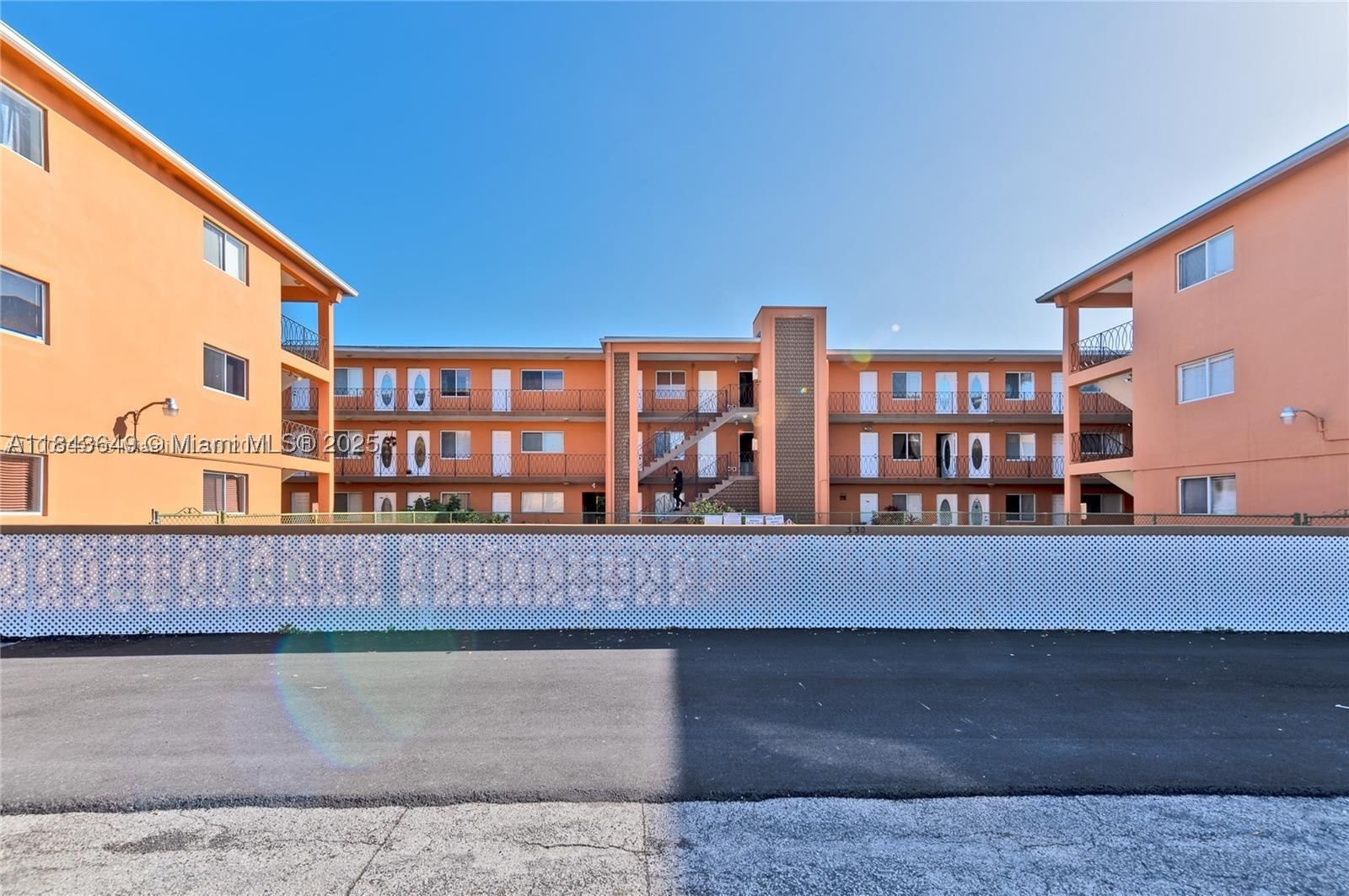 Real estate property located at 2330 11th St #47, Miami-dade, River Grand Ii Condo, Miami, FL