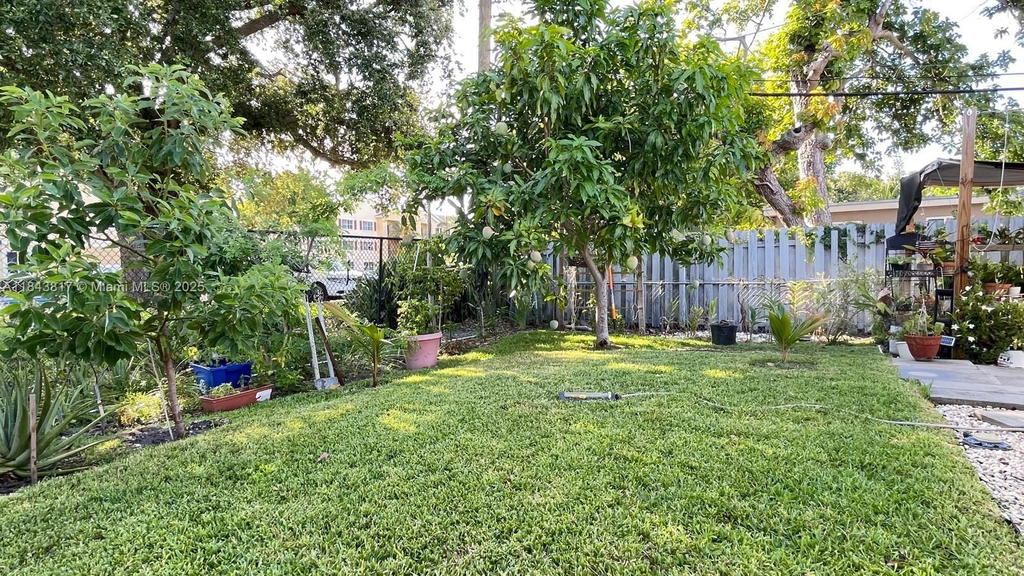 Real estate property located at 1445 116th Ter, Miami-dade, Gunton Heights, Miami, FL