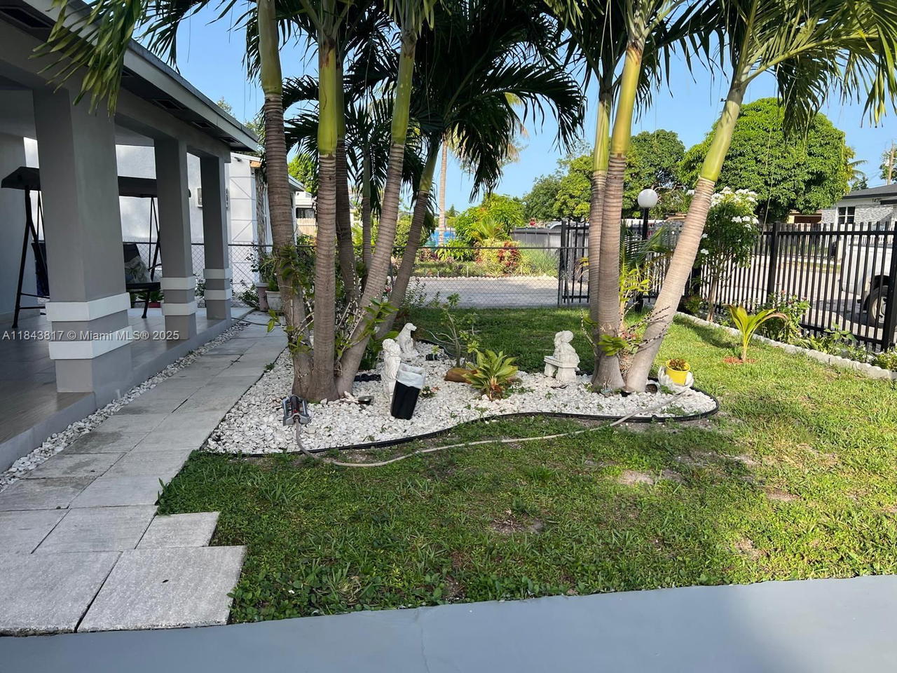Real estate property located at 1445 116th Ter, Miami-dade, Gunton Heights, Miami, FL