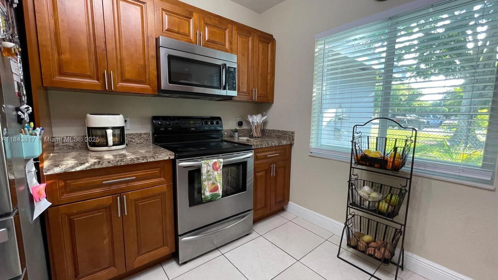 Real estate property located at 1445 116th Ter, Miami-dade, Gunton Heights, Miami, FL