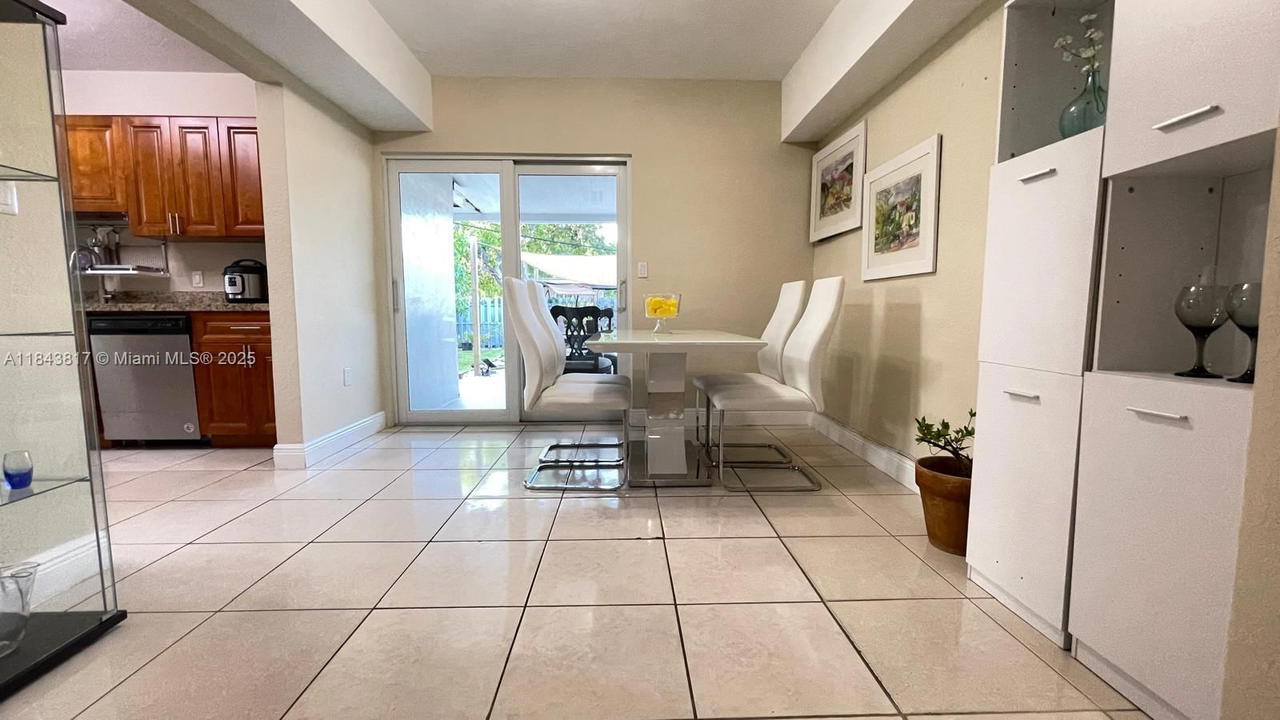 Real estate property located at 1445 116th Ter, Miami-dade, Gunton Heights, Miami, FL
