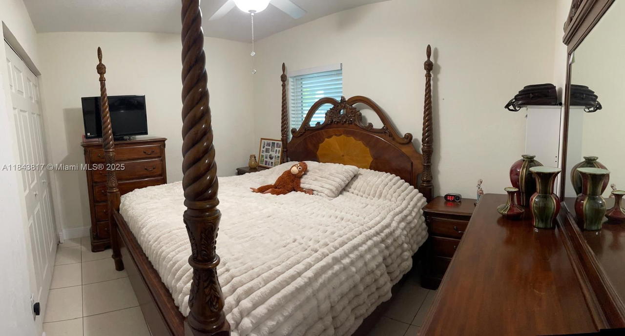 Real estate property located at 1445 116th Ter, Miami-dade, Gunton Heights, Miami, FL