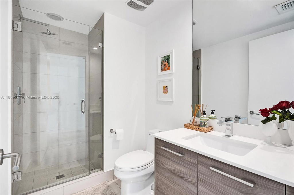 Real estate property located at 1300 Miami Ave #2503, Miami-dade, 1300 S Miami Avenue Condo, Miami, FL