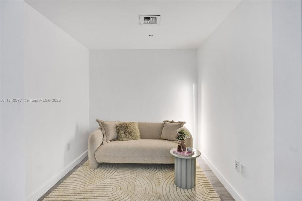 Real estate property located at 1300 Miami Ave #2503, Miami-dade, 1300 S Miami Avenue Condo, Miami, FL