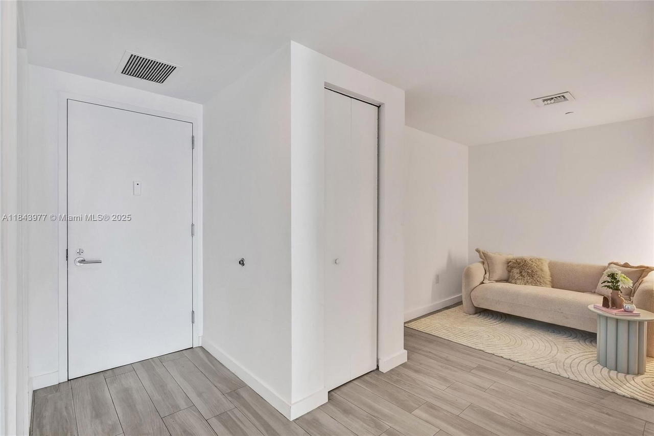 Real estate property located at 1300 Miami Ave #2503, Miami-dade, 1300 S Miami Avenue Condo, Miami, FL