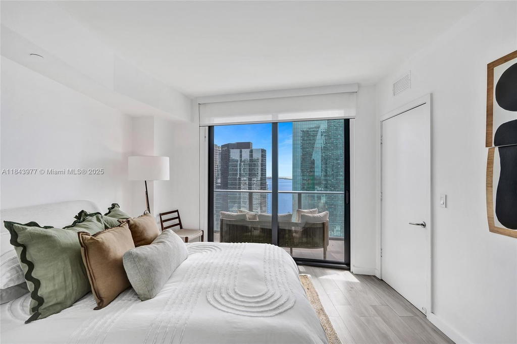 Real estate property located at 1300 Miami Ave #2503, Miami-dade, 1300 S Miami Avenue Condo, Miami, FL