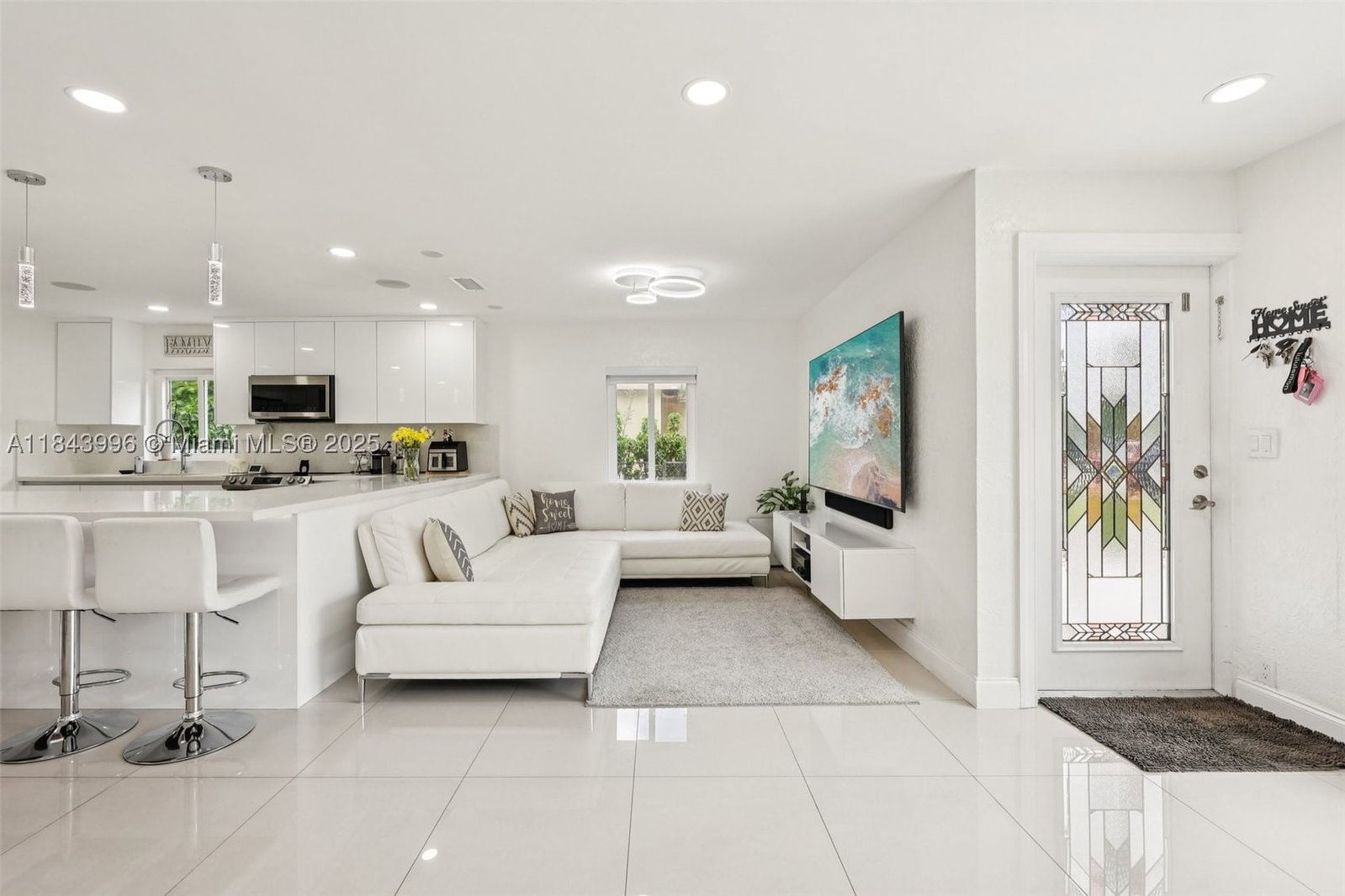 Real estate property located at 7711 38th St, Broward, Driftwood Estates No 10, Davie, FL
