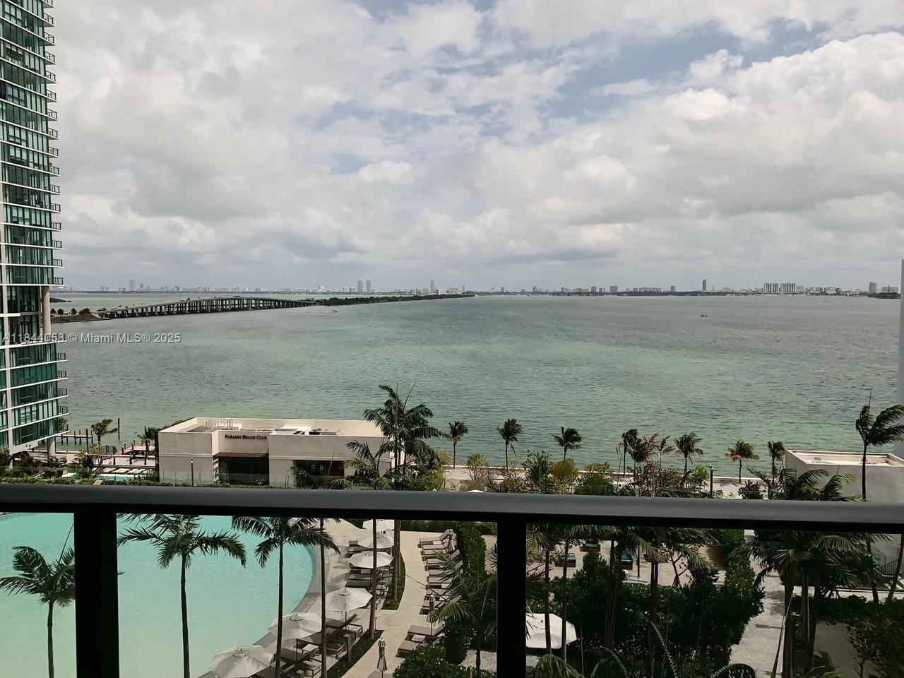 Real estate property located at 480 31st St #903, Miami-dade, Gran Paraiso Condo, Miami, FL