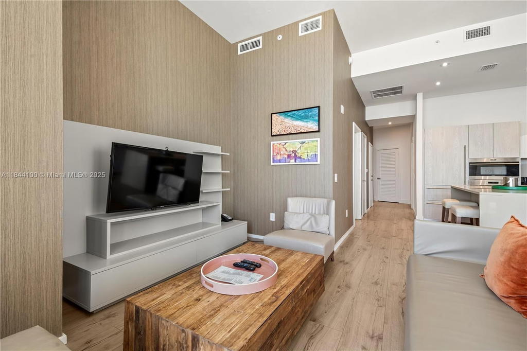 Real estate property located at 4111 Ocean Dr #301, Broward, Hyde, Hollywood, FL