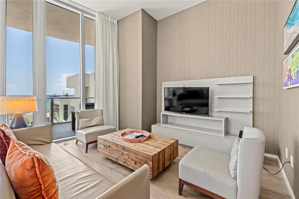 Real estate property located at 4111 Ocean Dr #301, Broward, Hyde, Hollywood, FL