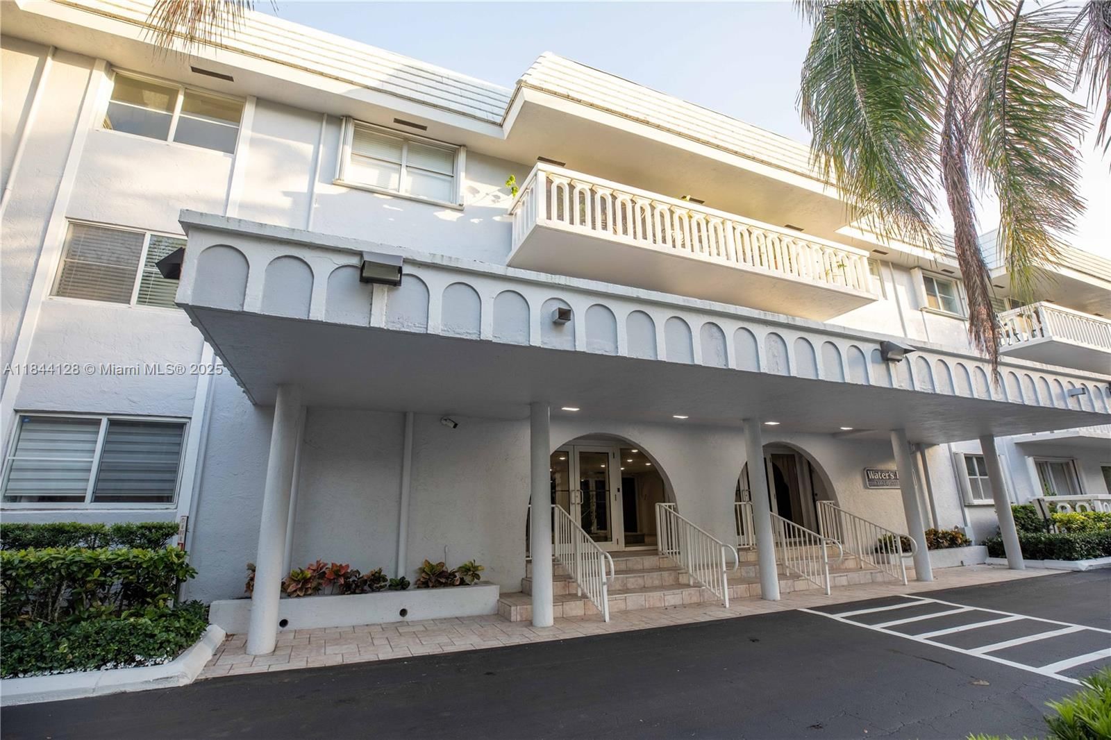 Real estate property located at 100 Edgewater Dr #336, Miami-dade, Waters Edge Of Coral Gabl, Coral Gables, FL