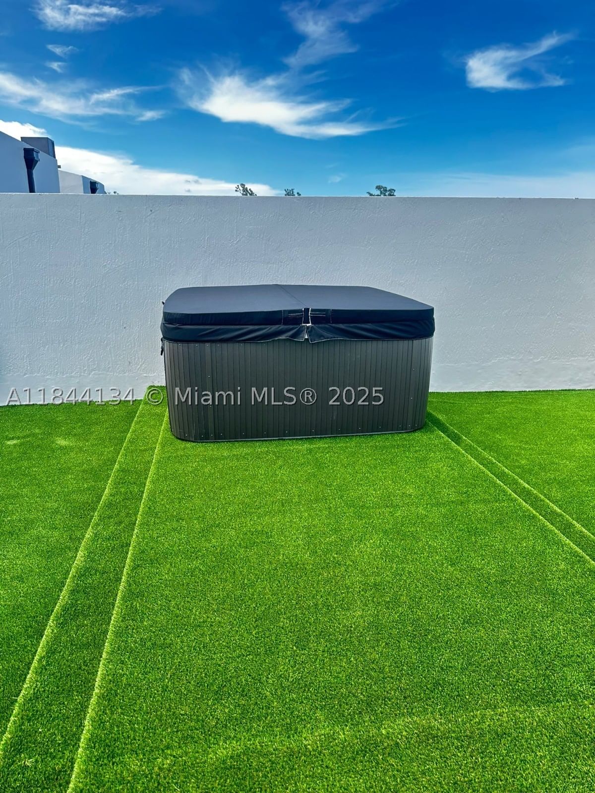 Real estate property located at 1975 Calais Dr #1, Miami-dade, Normandy Waterway Sub, Miami Beach, FL