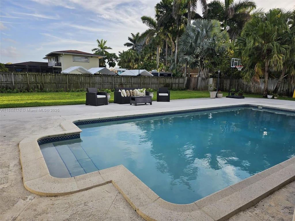 Real estate property located at 18604 293rd Ter, Miami-dade, Redavo Sub Sec 3, Homestead, FL