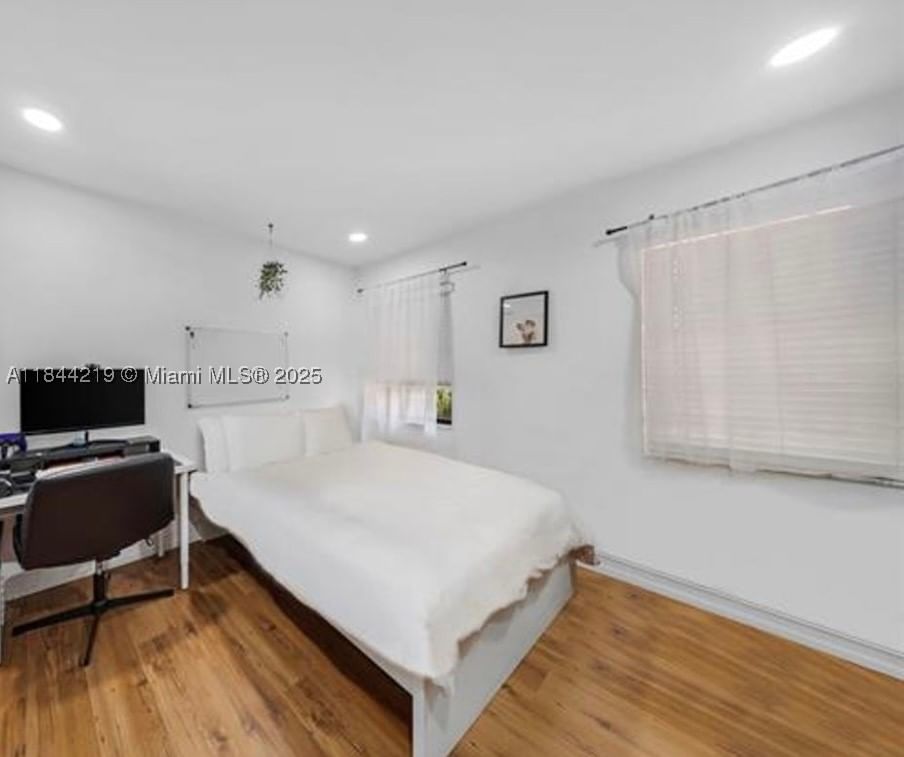 Real estate property located at 8453 189 Street Rd, Miami-dade, Angelica Gardens At Lakes, Hialeah, FL