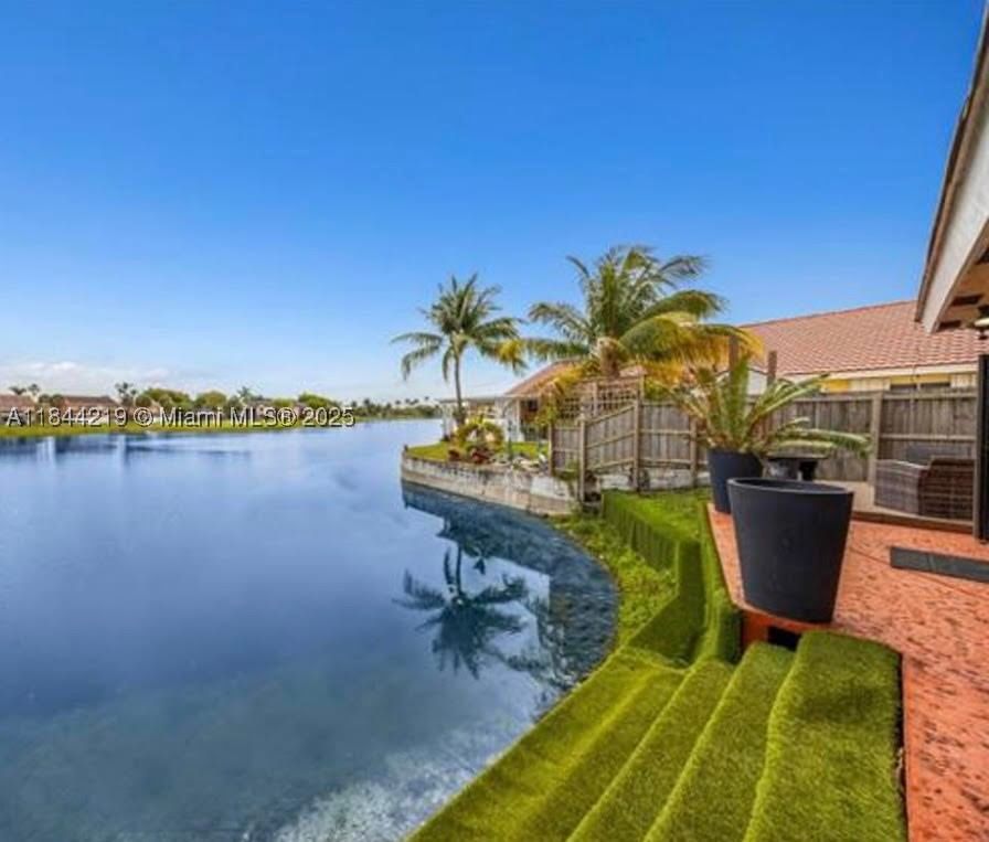 Real estate property located at 8453 189 Street Rd, Miami-dade, Angelica Gardens At Lakes, Hialeah, FL