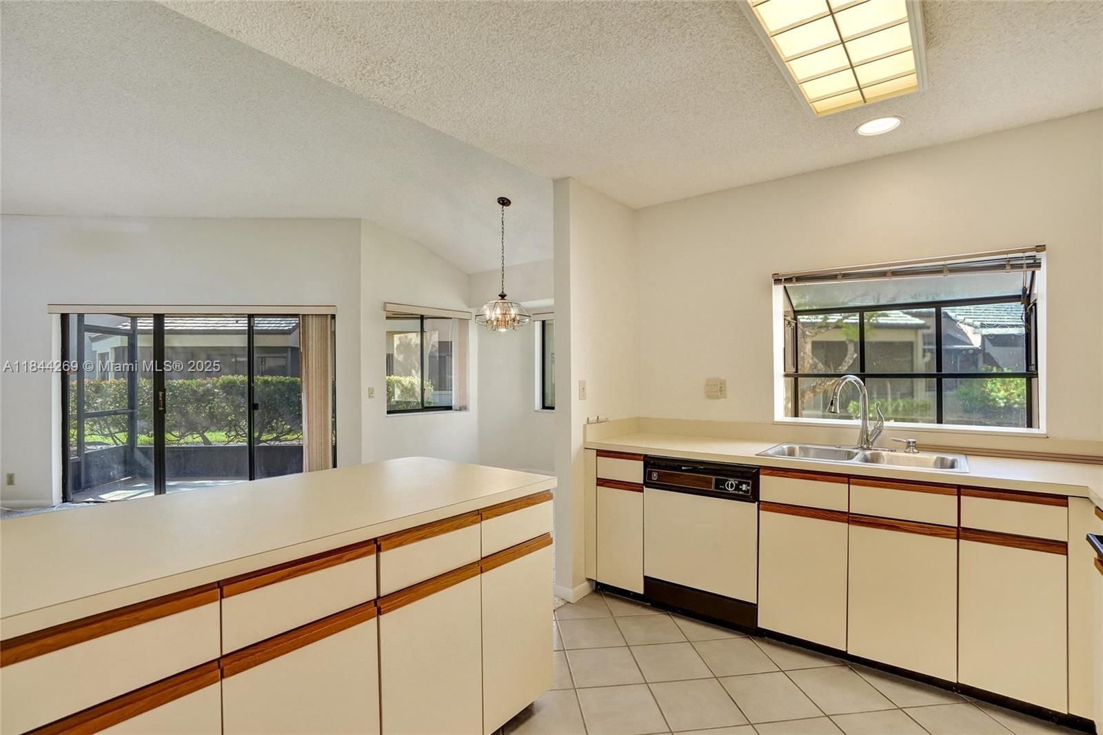Real estate property located at 9444 Chelsea Dr N, Broward, Chelsea One, Plantation, FL