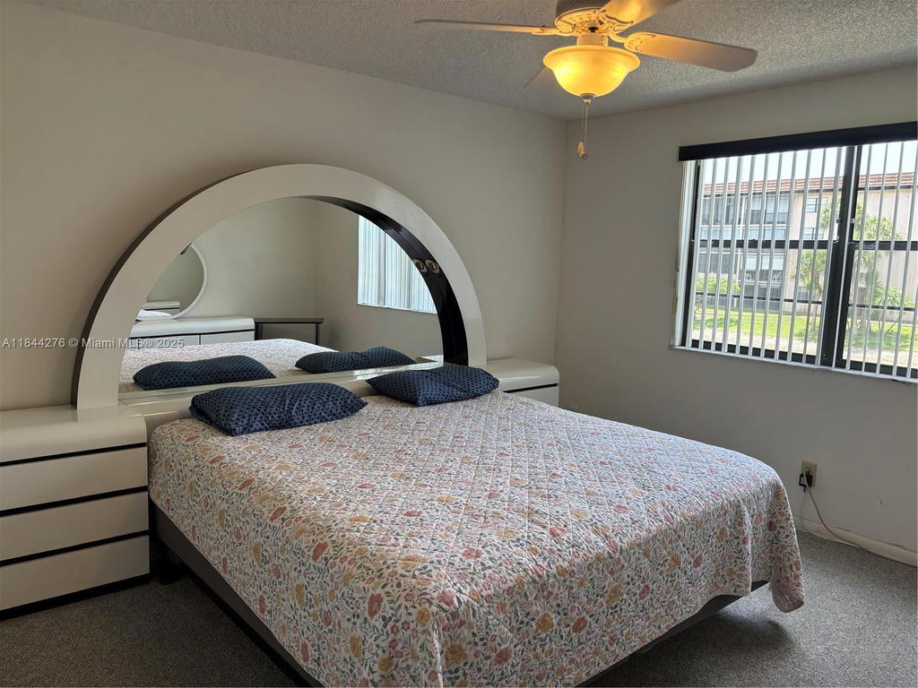 Real estate property located at 4940 Sabal Palm Blvd #205, Broward, Lakes Of Carriage Hills, Tamarac, FL