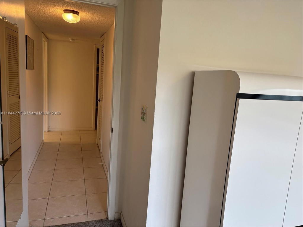 Real estate property located at 4940 Sabal Palm Blvd #205, Broward, Lakes Of Carriage Hills, Tamarac, FL
