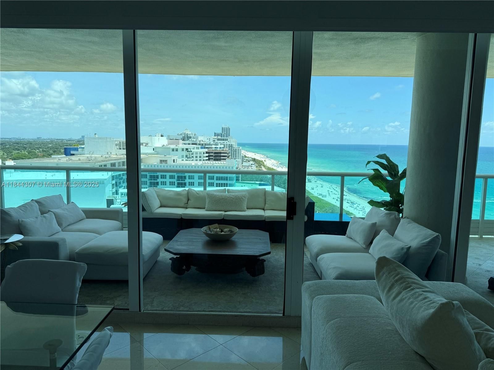 Real estate property located at 5025 Collins Ave #1908, Miami-dade, Capobella Condominium, Miami Beach, FL