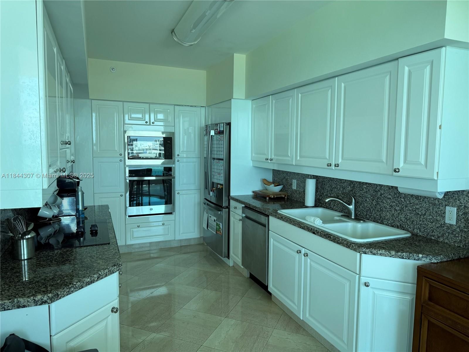 Real estate property located at 5025 Collins Ave #1908, Miami-dade, Capobella Condominium, Miami Beach, FL
