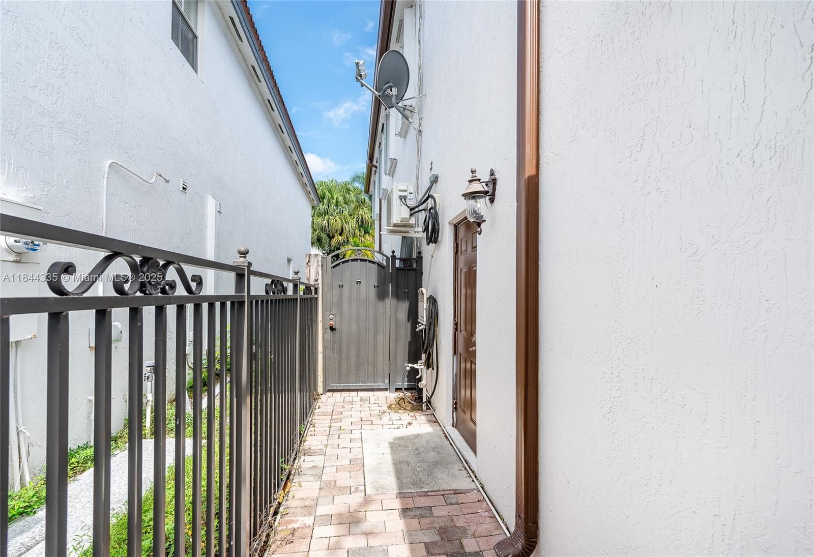 Real estate property located at 14989 22nd St, Miami-dade, Grand Lakes Phase Iii, Miami, FL