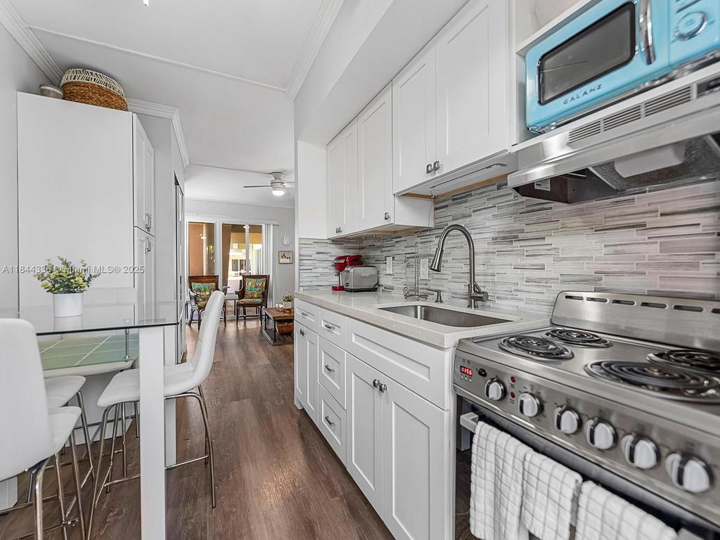 Real estate property located at 555 Riverside Dr #4, Broward, N/a, Pompano Beach, FL