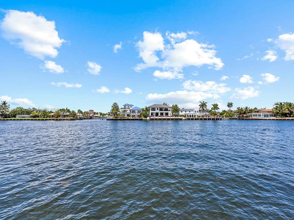 Real estate property located at 555 Riverside Dr #4, Broward, N/a, Pompano Beach, FL