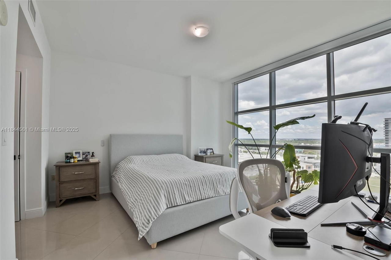 Real estate property located at 3301 1st Ave H1211, Miami-dade, Four Midtown Miami Condo, Miami, FL