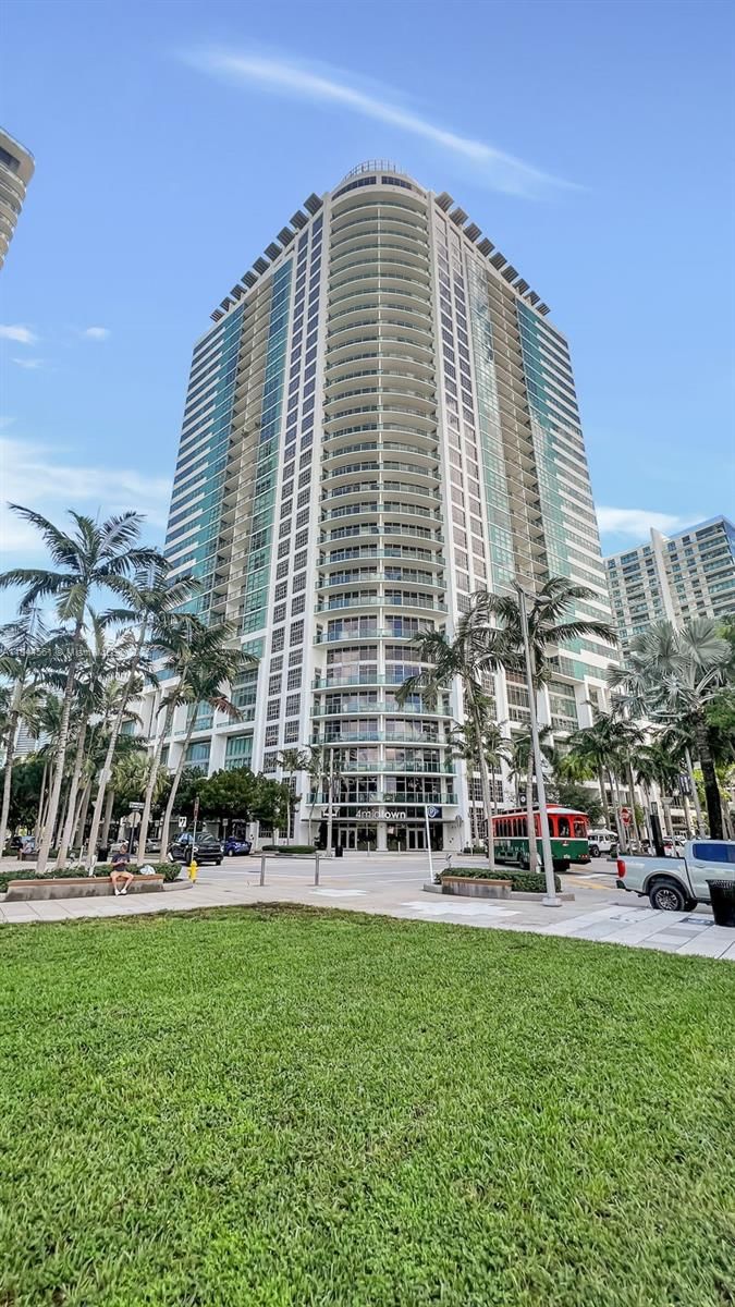 Real estate property located at 3301 1st Ave H1211, Miami-dade, Four Midtown Miami Condo, Miami, FL