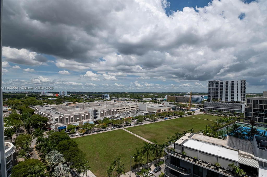 Real estate property located at 3301 1st Ave H1211, Miami-dade, Four Midtown Miami Condo, Miami, FL
