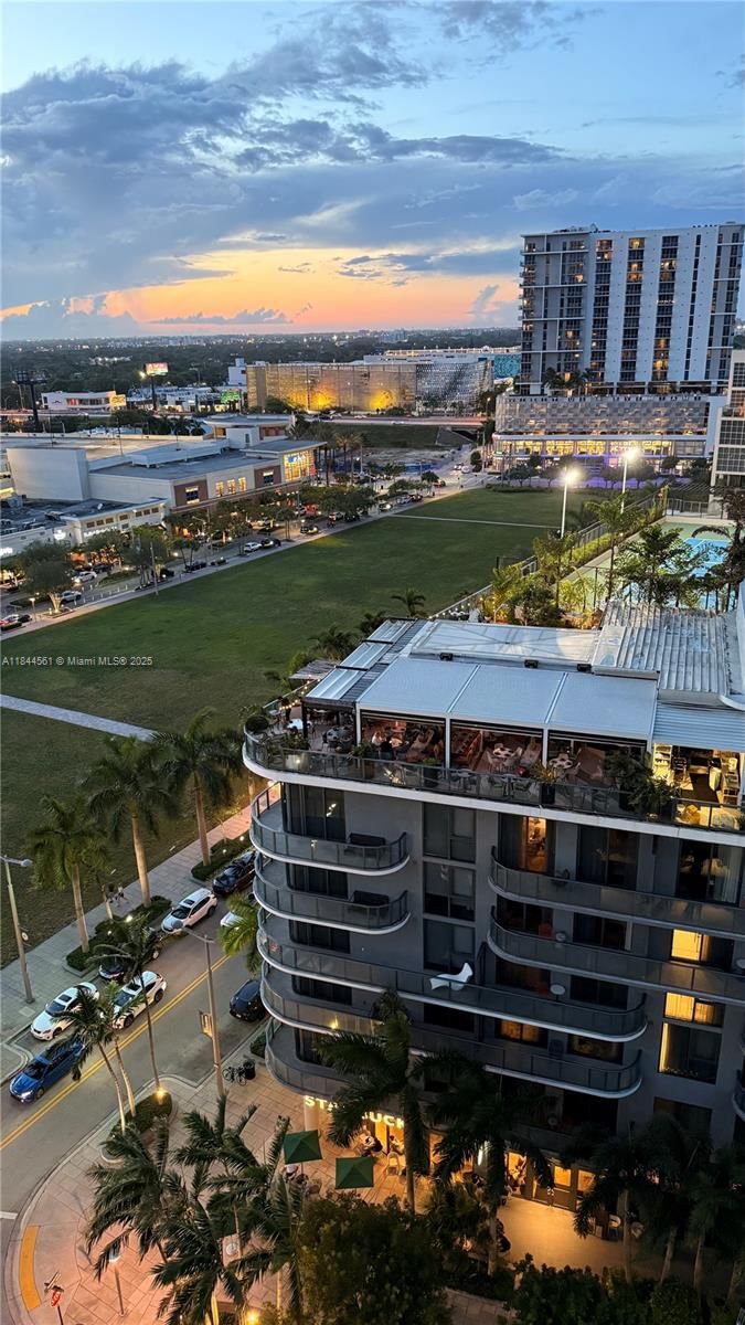 Real estate property located at 3301 1st Ave H1211, Miami-dade, Four Midtown Miami Condo, Miami, FL