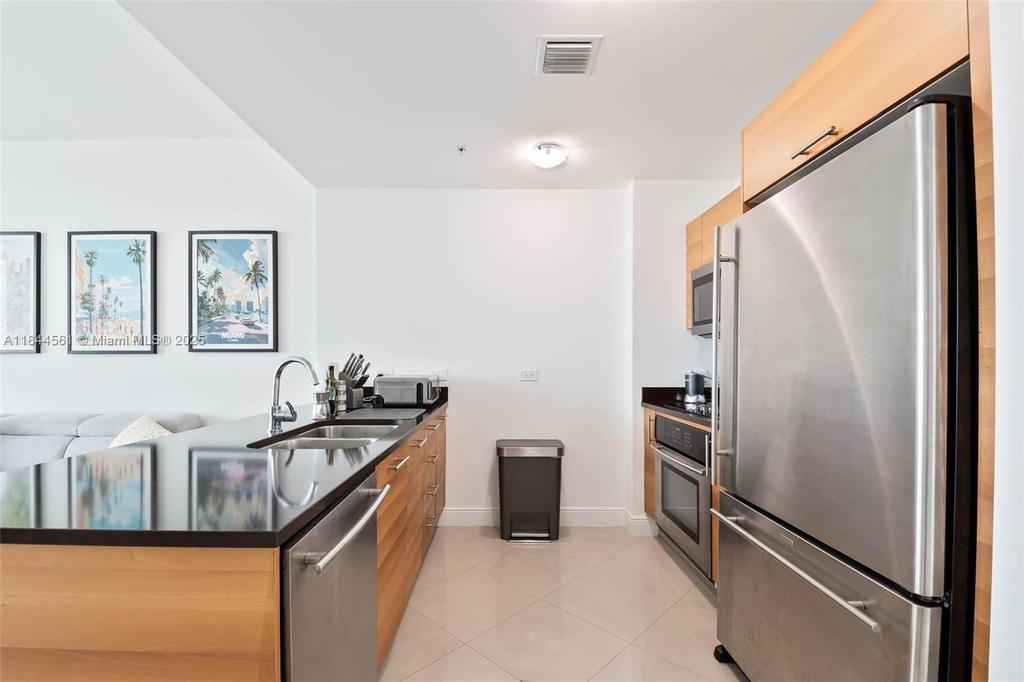 Real estate property located at 3301 1st Ave H1211, Miami-dade, Four Midtown Miami Condo, Miami, FL
