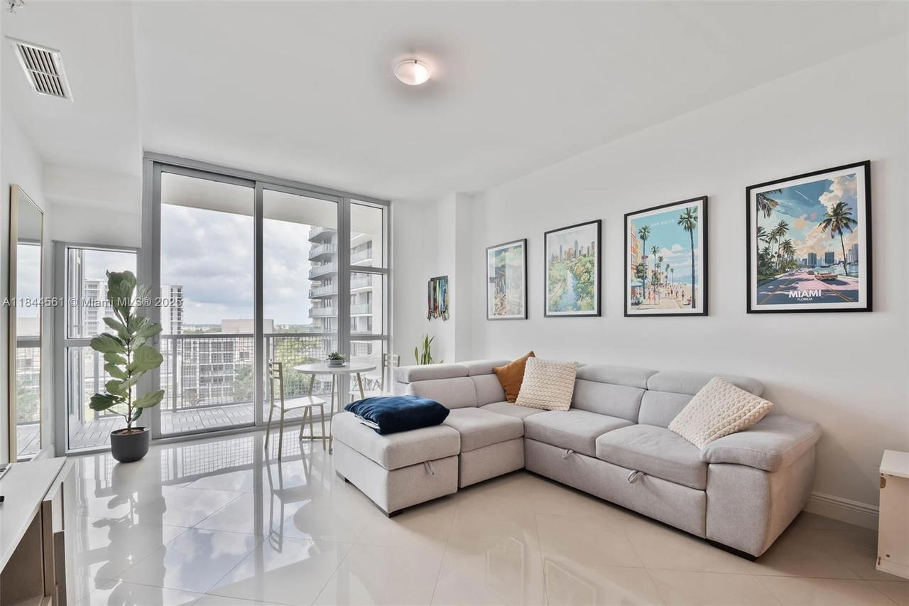 Real estate property located at 3301 1st Ave H1211, Miami-dade, Four Midtown Miami Condo, Miami, FL
