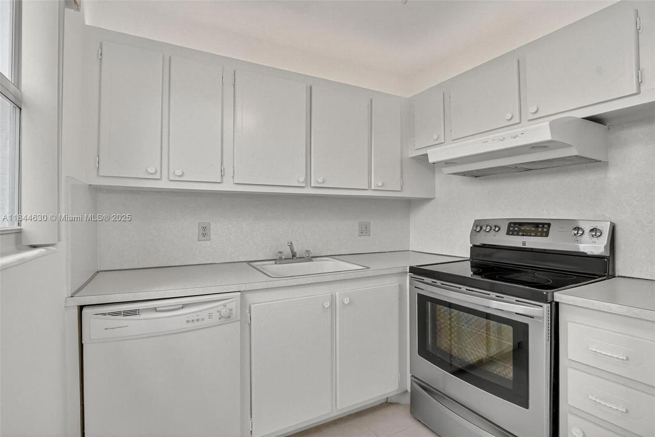 Real estate property located at 413 Tilford S #413, Broward, Tilford S Condo, Deerfield Beach, FL