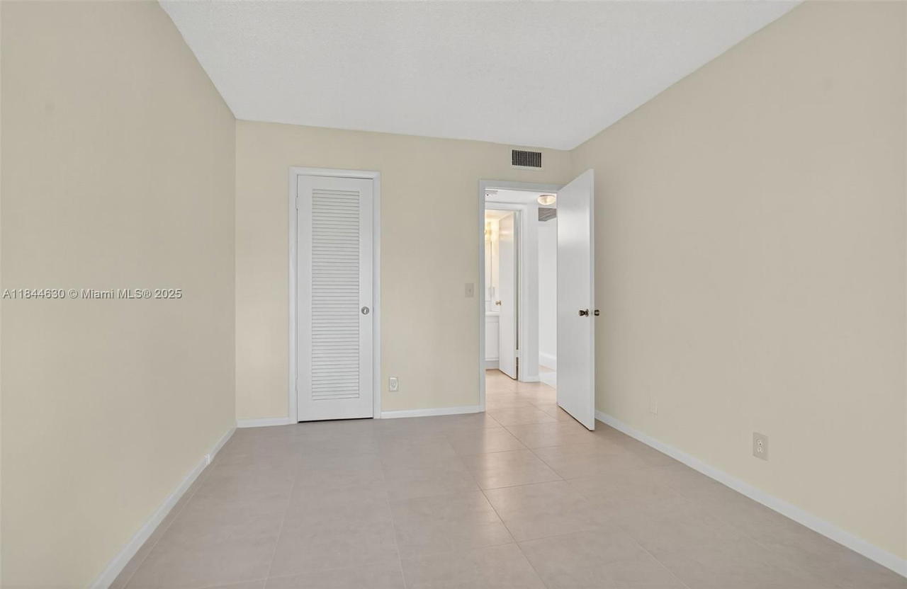 Real estate property located at 413 Tilford S #413, Broward, Tilford S Condo, Deerfield Beach, FL
