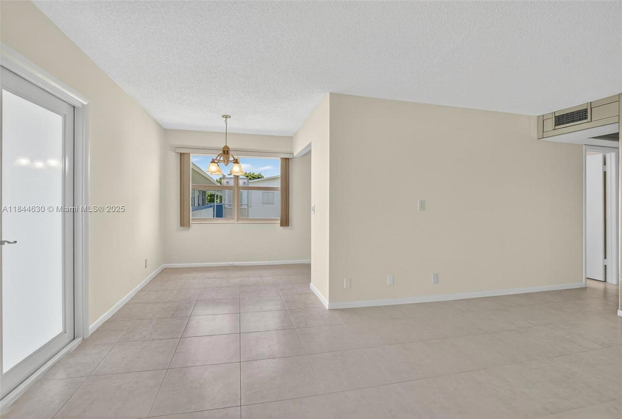 Real estate property located at 413 Tilford S #413, Broward, Tilford S Condo, Deerfield Beach, FL