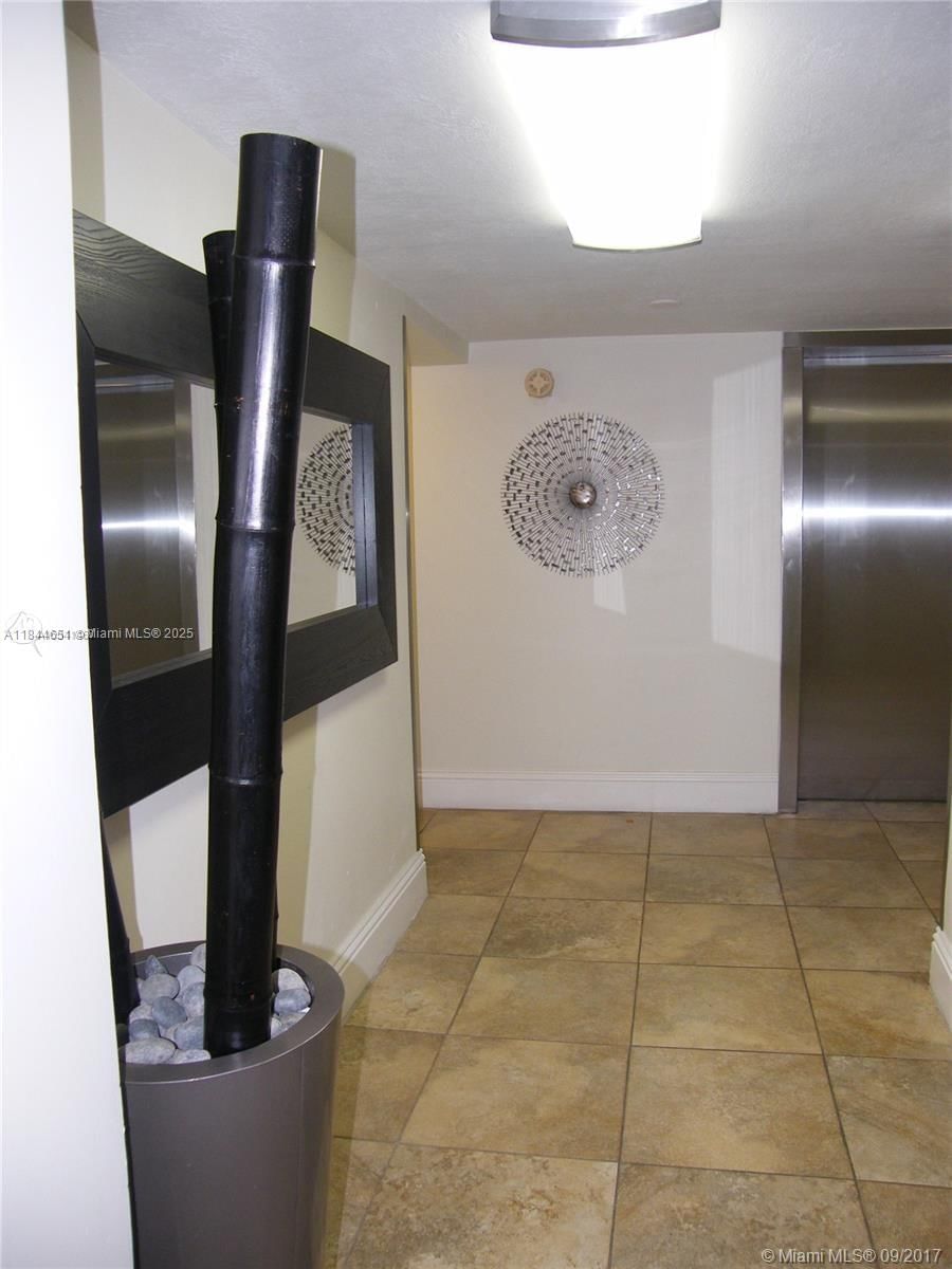 Real estate property located at 910 Michigan Ave #304, Miami-dade, Michigan West Condominium, Miami Beach, FL