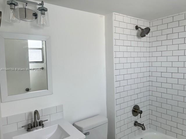 Real estate property located at 114 Royal Park Dr #4A, Broward, Royal Park Condo, Oakland Park, FL
