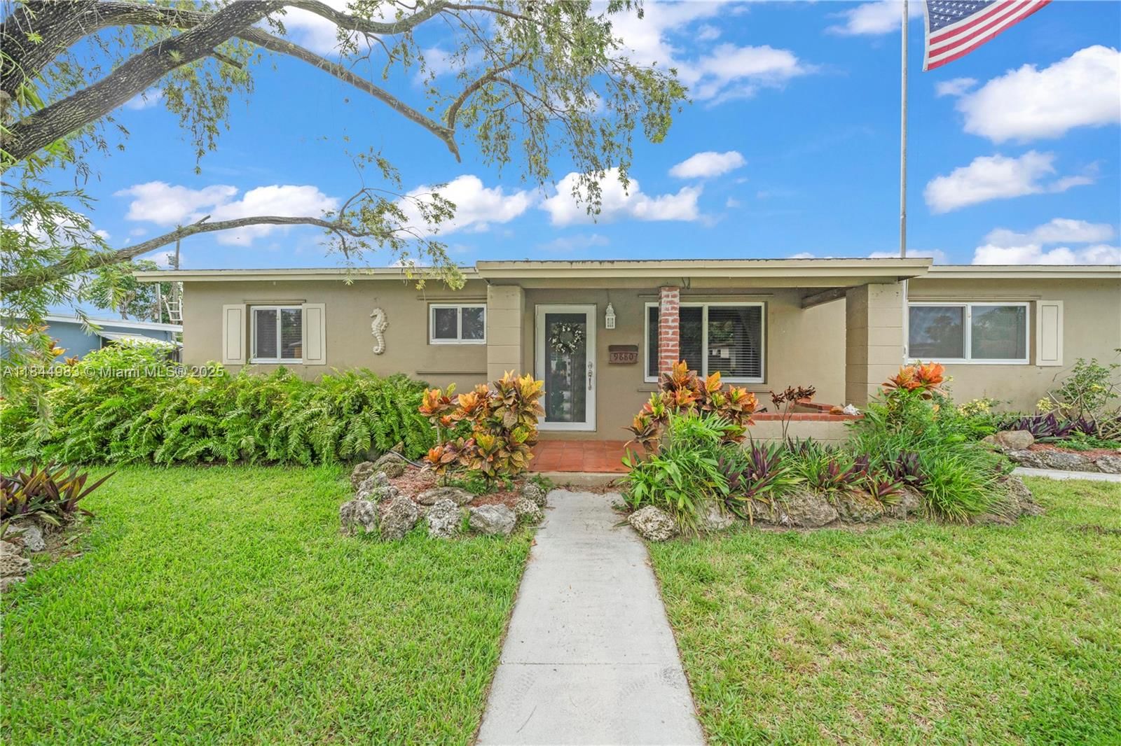 Real estate property located at 9880 Jamaica Dr, Miami-dade, S Coral Homes Sec 3, Cutler Bay, FL