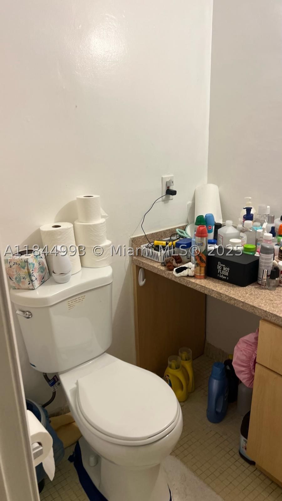 Real estate property located at 19080 3rd Ct #307, Miami-dade, Star Lakes Estates No 3 C, Miami, FL